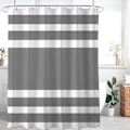 Miniatyrbillede 1 af 8: Bruseforhæng Skimmelresistent, Vandafvisende Hurtigtørrende Polyesterstof Badeforhæng med 12 Kroge, Vægtede Kant, 183x183 cm, Grå Stribet Bat Grey Stripe