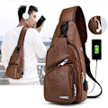 Pikkukuva 7 / 7: PU-nahkainen olkalaukku miehille ja naisille, pieni olkalaukku, crossbody-rintareppu, jossa USB-latausportti ja kuulokeliitäntä, ulkoiluun, matkustamiseen ja patikointiin #21brown(pu/Usb)