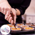 Miniatyrbillede 4 af 7: Rød, blå og hvid papir cupcake-forme, King Charles kroningsdekorationer, bagekopper, cupcake-forme til bagning, mini muffin-forme, muffin-kopper White/Red/Blue