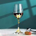 Miniatyrbillede 3 af 8: Håndmalede emaljerede blomster blyfri vinglas, 320 ml/10,8 OZ røde/hvide krystalvinglas (gul kop lilje) Yellow Cup Lily
