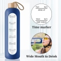 Miniatyrbilde 2 av 7: Glassvannflaske med bambuslokk - 1000 ml sportsdrikkeflaske med tidsmarkør, gjenbrukbar knusesikker silikonetui-flaske for trening, treningsstudio, utendørs Dark Blue