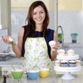 Miniatyrbilde 6 av 7: Hvite cupcake-former i papir, King Charles Coronation Decorations, standardstørrelse, 100 stk. White