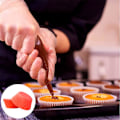 Miniatyrbillede 4 af 7: Røde papirkageforme til cupcakes, King Charles kroningsdekorationer, bageforme, cupcakeforme til bagning, mini muffinforme, muffinforme, pap Red