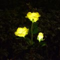 Miniatyrbild 3 av 8: Solcellsdrivna Trädgårdsdekorationer, Solcellsdrivna Trädgårdspresenter, LED-Rosor för Utomhusdekorationer, Bakgård, Patio, Grav, Konstgjord Blomma Yellow