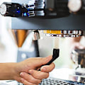 Miniatyrbilde 3 av 5: Espresso-maskin tilbehørsett med 3 - Svart rengjøringsbørster og dekorasjonsbørste på kaffe