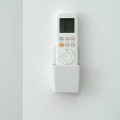 Miniatyrbild 3 av 5: Väggmonterad fjärrkontrollhållare förvaring låda telefonhållare hotell kontor väggförvaring organisation 1 st vit