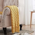 Miniatyrbilde 5 av 5: 127x180cm Gult, 1 stk Strikket Sofateppe Liten Sofa Teppe, Mykt Fleece Teppe Strikket Teppe Pompom Aircondition Bil Teppe For Sofa,