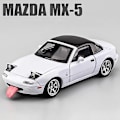 Pikkukuva 1 / 5: 1:32 Mazda Mx5 Mx-5 Superauto Metallivalu Die Cast Leluautomalli Ääni Ja Valo Vetopalautus Lasten Lelukokoelmat Syntymäpäivälahja（Valkoinen）