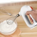 Miniatyrbild 3 av 5: Äggvisp, elektrisk mixer, handhållen mjölkskummare, fyrväxlad roterande gräddvisp