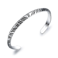 Miniatyrbillede 1 af 2: Retro Open-end Rhombohedral Titanium Stål Armbånd