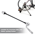 Miniatyrbild 6 av 8: Cykeltränare Essential: Snabbkopplingsspett med stark bärighet och låsmutter, erbjuder robust stöd för intensiva cykelsessioner och