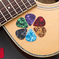 Miniatyrbild 3 av 5: 30st Gitarrplektrum 0.5mm 0.75mm 1.0mm Tunna Varierade Färgglada Kärlekshjärta Celluloidplektrum för Bas Elgitarr Akustisk Gitarr Ukulele KAESI
