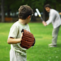 Miniatyrbild 5 av 5: Basebollhandskar, Barn Tonåringar Ungdomar Hållbart Läder Softboll Baseboll Pitcher Mitt För Pojkar Flickor Vänster Hand -svart