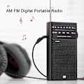 Pikkukuva 2 / 5: Kannettava AM/FM-radio pitkän kantaman vastaanotolla sisä-, ulko- ja hätäkäyttöön - Kaiutin ja kuulokeliitäntä mukana (musta)