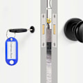 Miniatyrbillede 3 af 5: Nøglemærker med Split Ring 20 STK Nøglevedhæng Etiketter ID Nøglering Mærker til Bagage Kæledyrsnavn Memory Stick Mærker, 10 Farver