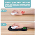 Miniatyrbilde 2 av 3: Musematte med ergonomisk håndleddstøtte, 4 mm musematte med memory foam-fylling, strukturert slitesterk vaskbar, svart