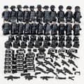 22 kpl mustia Swat-poliisin minihahmoleluja lapsille