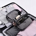 Pikkukuva 7 / 8: Riippuva Toilettinen Kassi Miehille - Koukun Kanssa - Harmaa