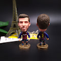 Miniatyrbild 1 av 6: WC-stjärna minnesdocka present till pojkar Pique