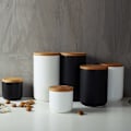 Miniatyrbillede 3 af 5: Keramisk opbevaringskrukke med trælåg - Bærbar og lufttæt - til te, sukker, kaffebønner, nødder, te - Sort (800 ml)