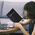 Miniatyrbillede 4 af 5: Death Note-notesbog, Anime-tema Death Note med halskæde og fjer