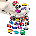 Miniatyrbillede 1 af 5: 20 stk. tegneseriebiler tema Crocs sko charms sko dekoration charms til Clog sandaler sko tilbehør gaver