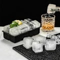 Miniatyrbilde 3 av 4: Stablebar isbitform med lokk - 8 store isbiter svart