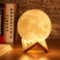 Pikkukuva 5 / 7: Ladattava 3D-yölamppu Moon Touch -toiminto | 3 väriä 8cm