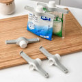 Miniatyrbild 4 av 9: 2-Pack Påsklämma med Hällfunktion - Klämma med Hällpip grå