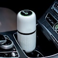 Miniatyrbillede 3 af 5: Billadrens luftrenser med negative ioner til dybderensning og fjernelse af lugt - Mini billadrens luftfilter med aromaterapi-tablet til lugt af røg White