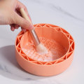 Pikkukuva 2 / 6: 3 in 1 -meikkisivellinpuhdistin, silikoninen sivellinpuhdistusmatto, sivellinteline, kulho, kannettava puhdistustyökalu (oranssi) Orange