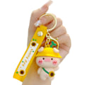 Pikkukuva 1 / 9: Avaimenperä, söpö kawaii-hattu-sika-avaimenperäkoriste, herkkä käsilaukun avaimet PVC-tarvikkeet lahjat lapsille pojille tytöille naisille vaaleanpunainen Yellow