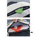 Miniatyrbillede 3 af 4: Vinter Dame Messenger Taske Fashion Bryst Pakke Sports Talje Taske Sort + Badge + Dinosaur