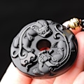 Miniatyrbilde 4 av 4: Naturlig Obsidian Stein Håndskåret Pi Yao Sjarme Lykke Perle Pixiu Anheng Halskjede