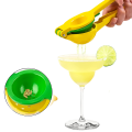 Miniatyrbillede 4 af 5: Manuel Citruspresser, Frugtpresser i Metal til Citroner og Limefrugter, Professionel Håndholdt Citruspresser til Køkkenet (Gul)