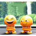 Miniatyrbild 3 av 4: Bilemoji-paket vår smiley face skakande huvuddocka bilprydnader Minions（nummer 13）