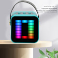 Miniatyrbillede 6 af 7: Mini Karaoke Maskine Sæt RGB Pickup Lys Digital Behandlings Chip Håndholdt Bærbar Bluetooth Højttaler med Mikrofon Green