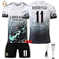 Miniatyrbild 1 av 5: 24/25 Fotbollsset för Barn Träningsdräkt Fotbollsset för Pojkar, Real Madrid NO.11 Fotbollslag Tröja Träningsdräkt Tröjor Shorts och Strumpor S