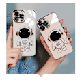 Pikkukuva 3 / 7: 6D galvanoitu astronautti piilotettu jalustakotelo iPhonelle Naisastronautti taittuva jalusta iPhone-kotelo kamerasuojalla Pehmeä TPU iskunkestävä puskuri White iPhone 11 Pro Max