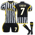 Miniatyrbillede 1 af 2: 23/24 Juventus Hjemmefodboldtrøjesæt med sokker 7 CHIESA L