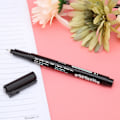 Pikkukuva 4 / 10: Musta öljypohjainen Micron Liner -tussit piirtämiseen, luonnosteluun ja sarjakuviin (0,1 mm)