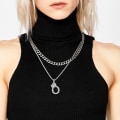 Miniatyrbilde 7 av 7: Krone Initial A-Z Halskjede, Iced Out Bokstavanheng med 22-24 Tommers Kjede, Menn Kvinner Bling Hip Hop Alfabet Navn Smykker Gave Store Initialer Halskjeder O Silver