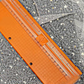 Pikkukuva 5 / 5: Paperileikkuri Pieni Mini Taitettava Kirkas Mittakaava Burrs Vapaa Hiiliteräs Leikkaus Scrapbook Paperi Trimmeri Oranssi