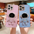Miniatyrbillede 3 af 7: 6D Elektroplettet Astronaut Skjult Stativ Etui til iPhone Kvinder Astronaut Foldbart Stativ iPhone Etui med Kamera Beskytter Blød TPU Stødsikker Bumper Purple iPhone 11 Pro Max