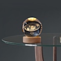 Miniatyrbild 4 av 5: 3D Planet Kristallkula, med Träbas, 3D Kristall LED Nattlampa, Rymdgalaxen Kristallkula, 3D Graverad Solsystem Planeter Kristallkula med LED L