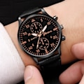 Pikkukuva 2 / 3: Miesten Retro Nahkaremmi Kellon Analogi Quartz Rannekellot White