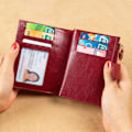 Miniatyrbild 4 av 10: AVEKI Liten plånbok för kvinnor Äkta läder Bifold Kompakt RFID-blockerande Liten damplånbok, Blå