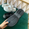 Pikkukuva 3 / 5: Unisex-puutarhatukit, -tossut ja -sandaalit naisille ja miehille