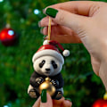 Miniatyrbillede 2 af 5: Kreativ bedårende tegneserie Panda hjem juletræ hængende pynt Akryl flad juledekorationer A A One Size