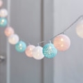 Miniatyrbilde 1 av 2: 20 Pastel Bomullsball Lyslenke Varmhvit LED Batteridrevet med Timer 2,85m